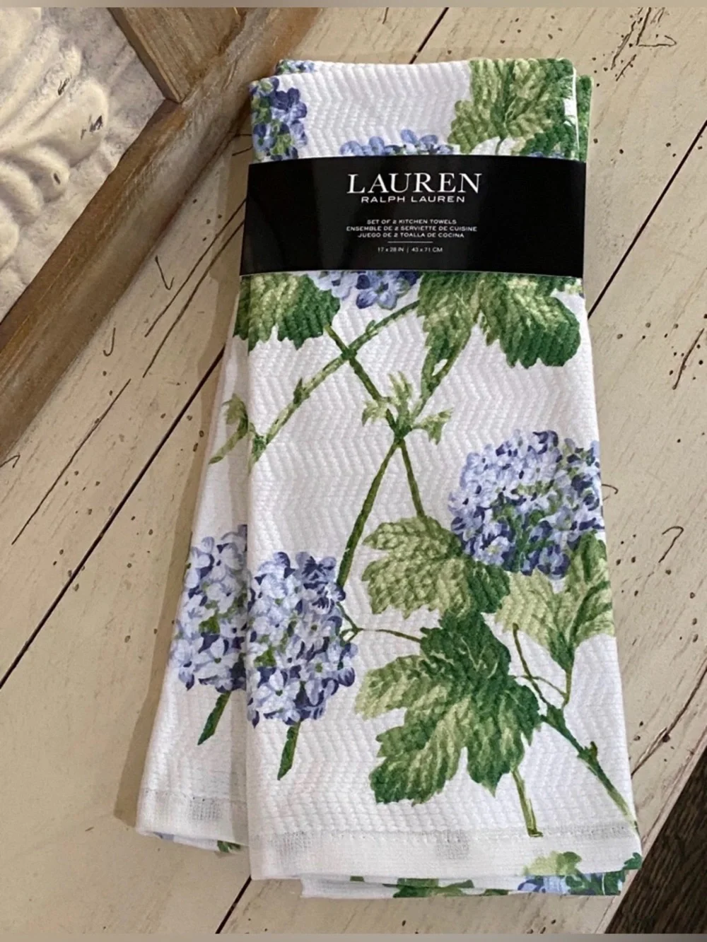 Ralph Lauren Kitchen Towels - Hydrangeas - set of 2 towels Brand new - Picture 2 of 6